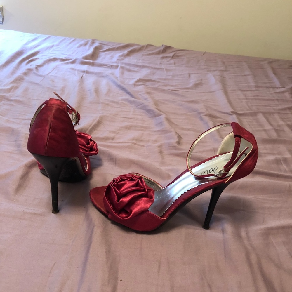 Shoes - Picture 3 of 3